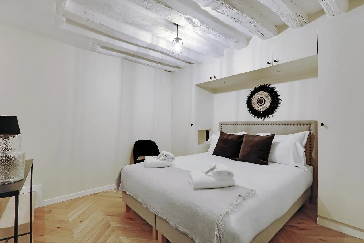 Pick A Flat'S Apartment In Le Marais - Rue Saint Martin Paris France